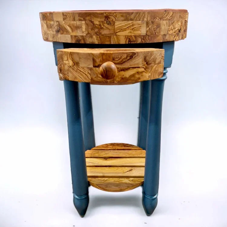 Olive wood unnamed product – handcrafted, natural design