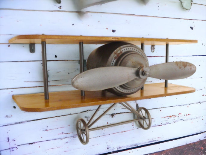 Vintage look Aeroplane Shelf - Aviation-inspired Wall Decor