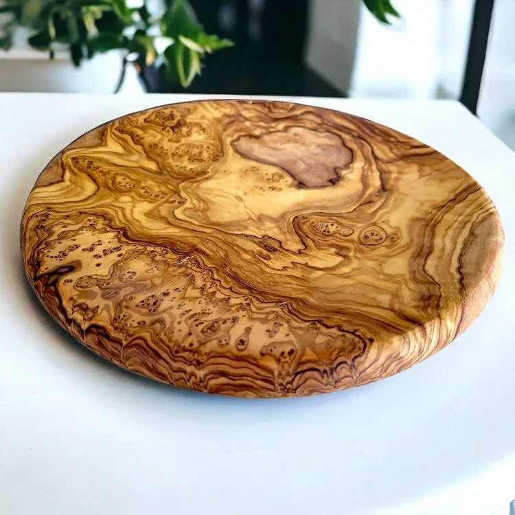 Olive wood unnamed product – handcrafted, natural design