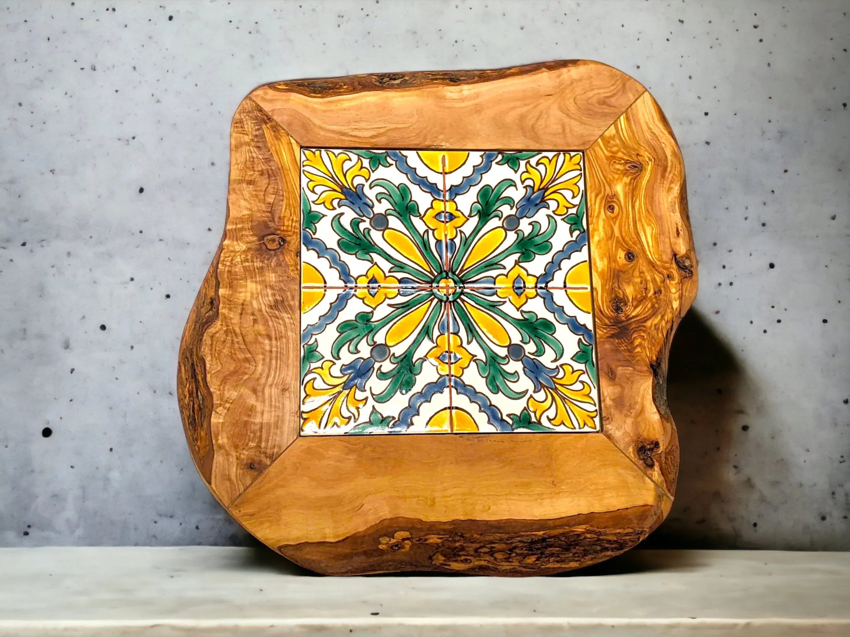 Medium rustic olive wood ceramic – handcrafted and natural design