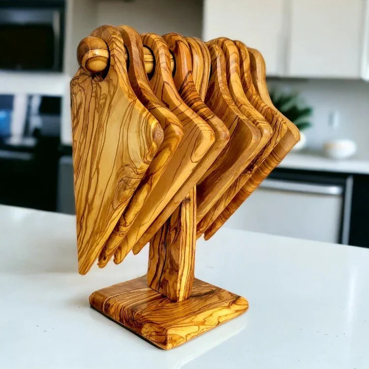 Olive wood pizza serving platter – handcrafted and natural design