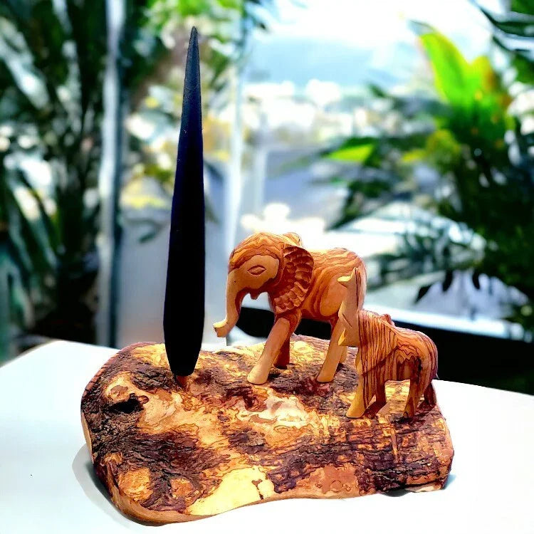 Olive wood unnamed product – handcrafted, natural design