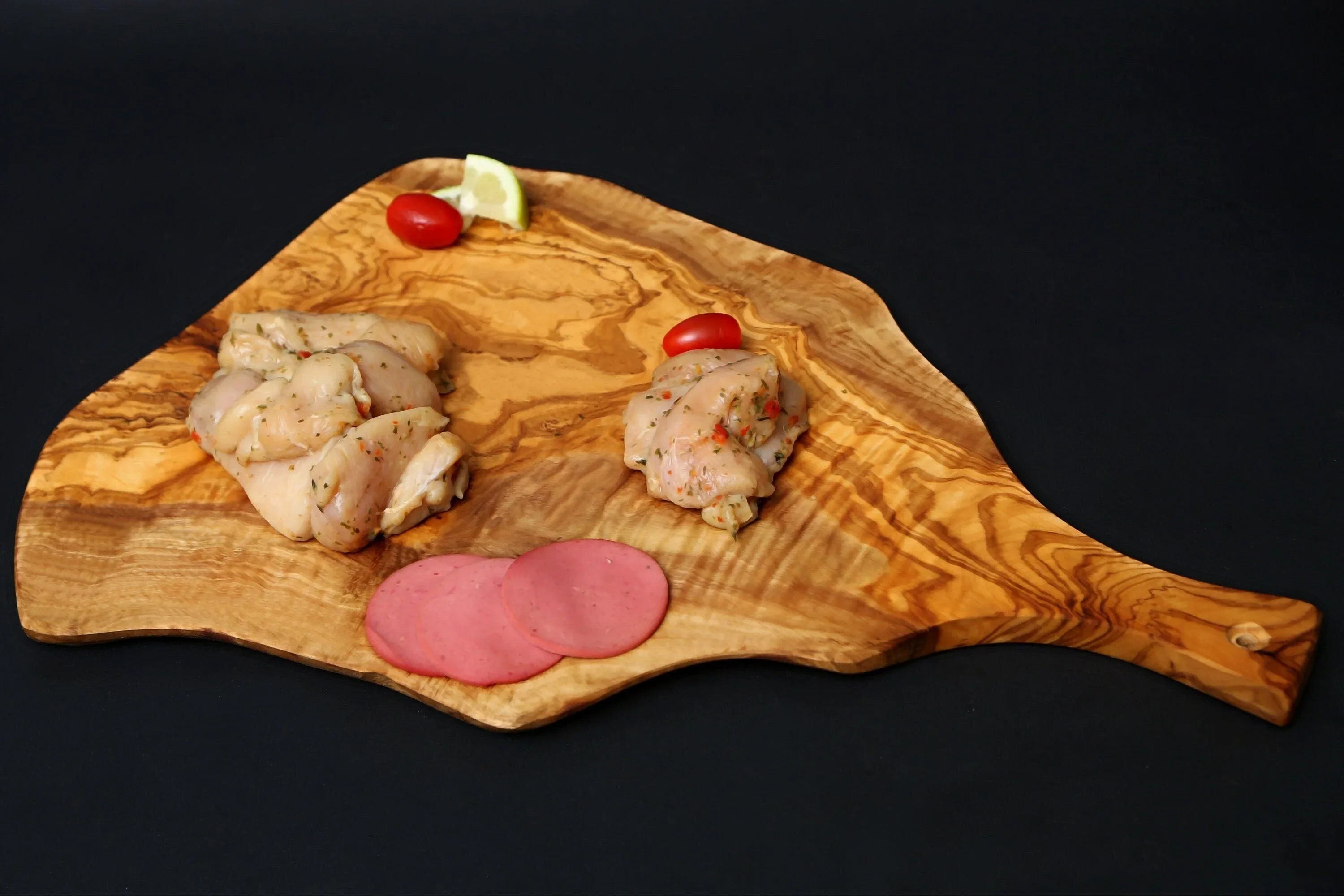 Olive wood unnamed product – handcrafted, natural design
