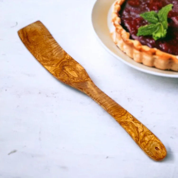Cake spatula 35 cm – handcrafted and natural design