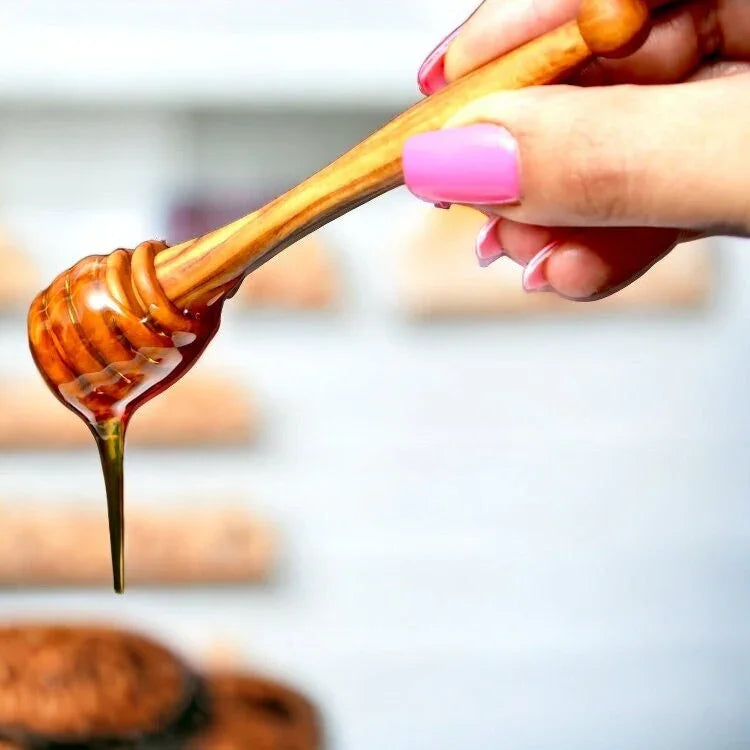 Olive wood unnamed product – handcrafted, natural design