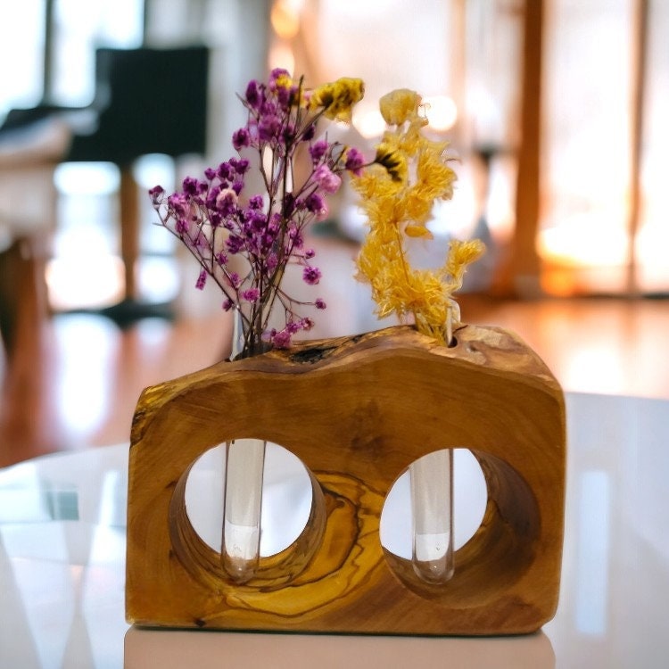 Rustic desktop propagation vase – handcrafted and natural design