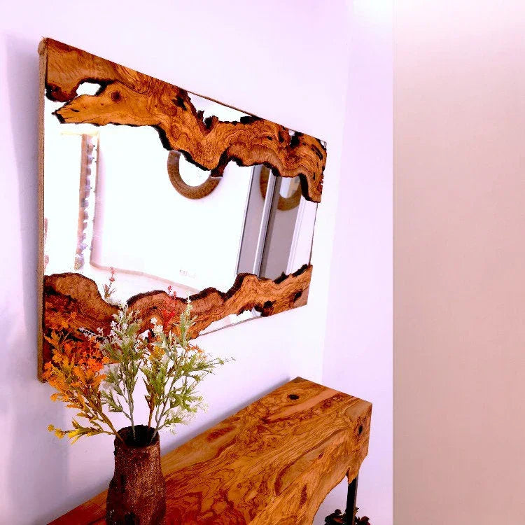 Olive wood unnamed product – handcrafted, natural design