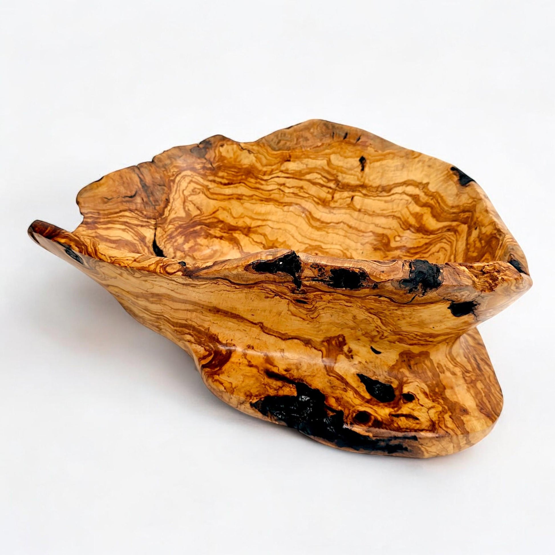 beautifully hand carved Olive Wood Master piece Fruit bowl