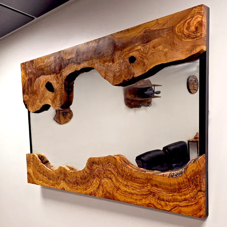 Olive wood unnamed product – handcrafted, natural design